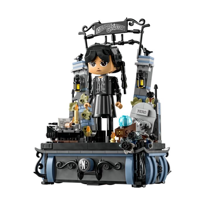 LEGO® Wednesday: Wednesday Addams (76780) - Image 2
