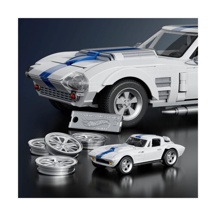 Mattel Hot Wheels: Elite Series Brick Shop - Corvette Grand Sport Vehicle (JGR31) - Image 3